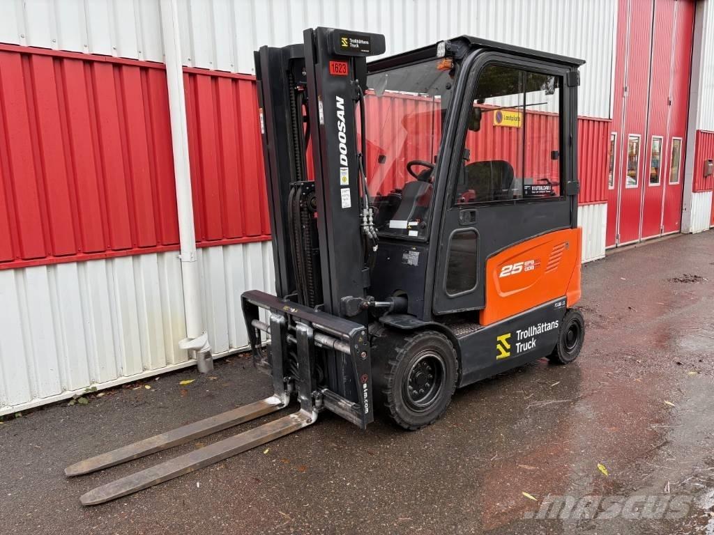 Doosan B 25 X-7 Elektriniai šakiniai krautuvai