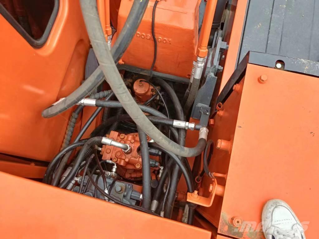 Doosan 150 W Ratiniai ekskavatoriai