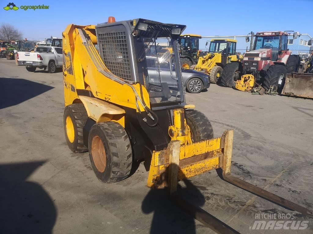 JCB 185 Krautuvai su šoniniu pasukimu