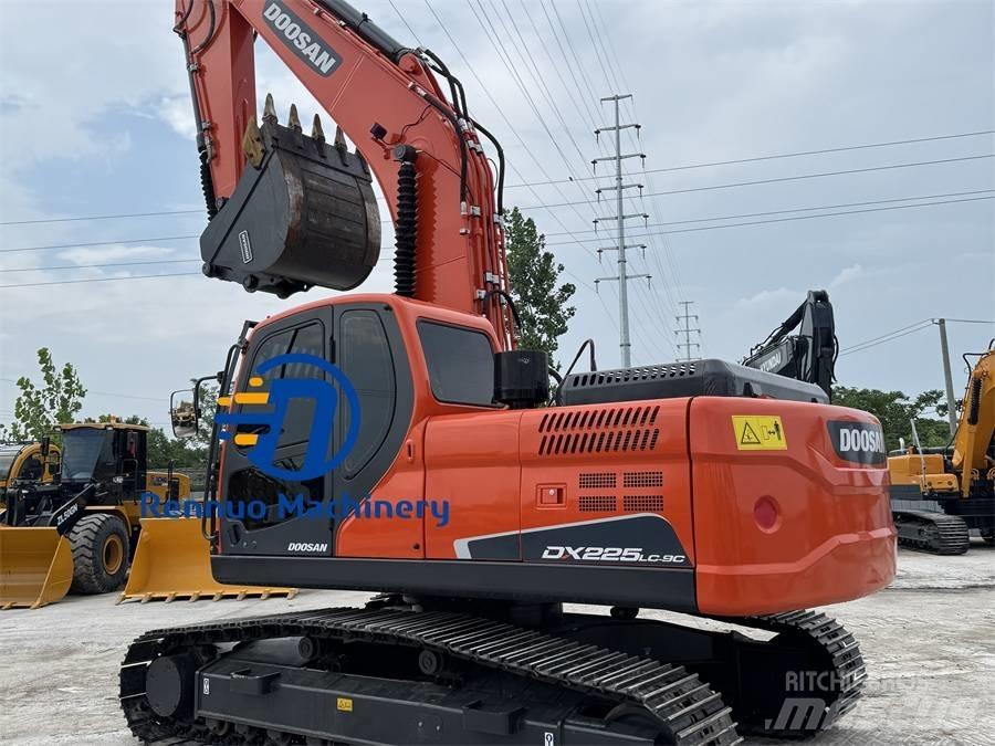 Doosan DX 225 LC-9C Vikšriniai ekskavatoriai