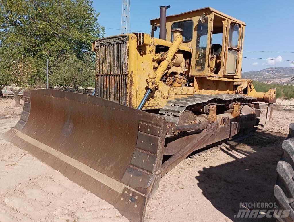 Komatsu D 85 A-12 Vikšriniai buldozeriai
