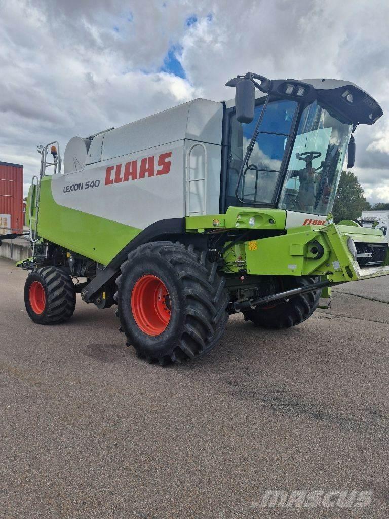 CLAAS Lexion 540 Derliaus nuėmimo kombainai
