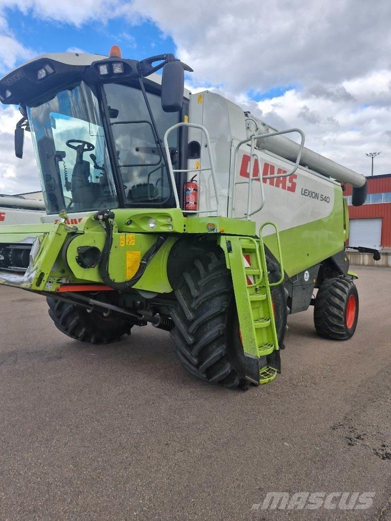 CLAAS Lexion 540 Derliaus nuėmimo kombainai