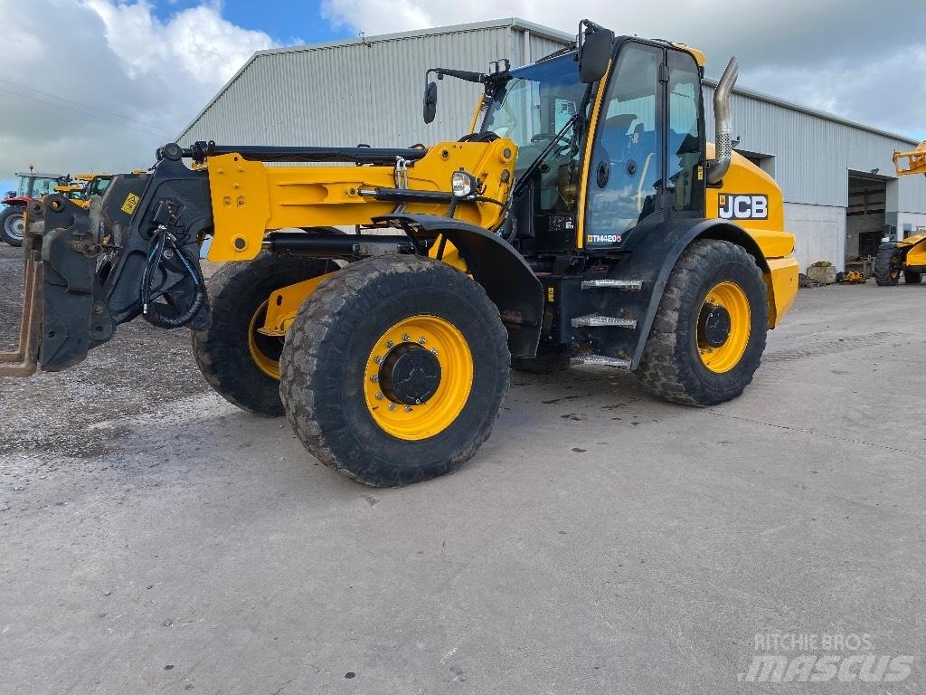 JCB Tm420s Teleskopiniai krautuvai žemės ūkiui