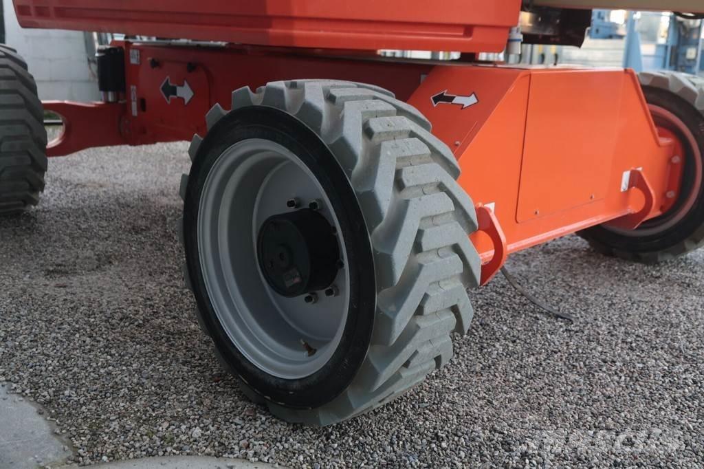 JLG EC520AJ Alkūniniai keltuvai