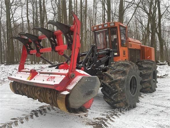 Barko 930B Miško mulčeriai