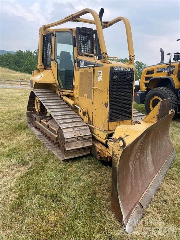 CAT D5N Vikšriniai buldozeriai