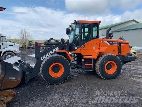 Doosan DL220-5 Naudoti ratiniai krautuvai