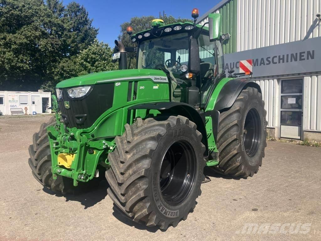 John Deere 6R250 Traktoriai