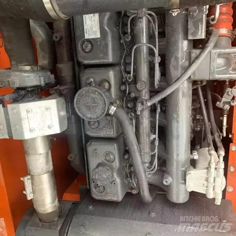 Doosan DX 300 Vikšriniai ekskavatoriai