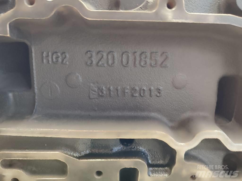 JCB 3CX engine post Varikliai