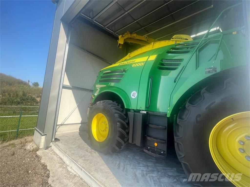 John Deere 8200i Pašarų ruošimo technika