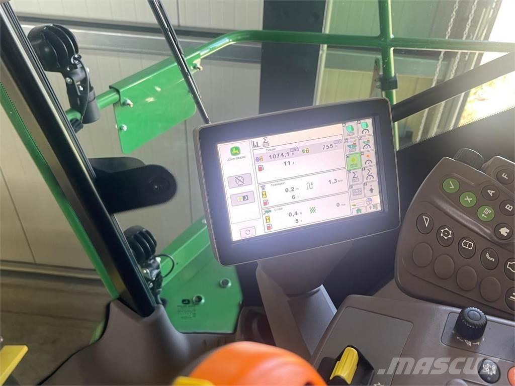 John Deere 8200i Pašarų ruošimo technika