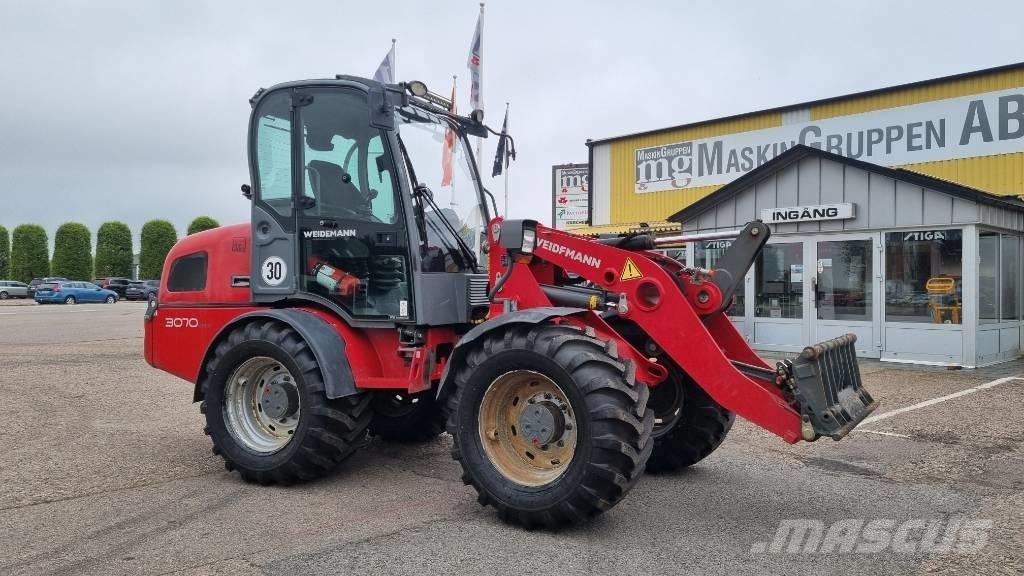 Weidemann 3070CX60 Naudoti ratiniai krautuvai