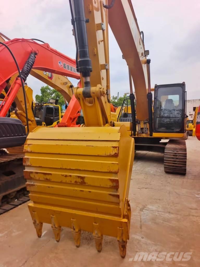 CAT 323 GC Vikšriniai ekskavatoriai