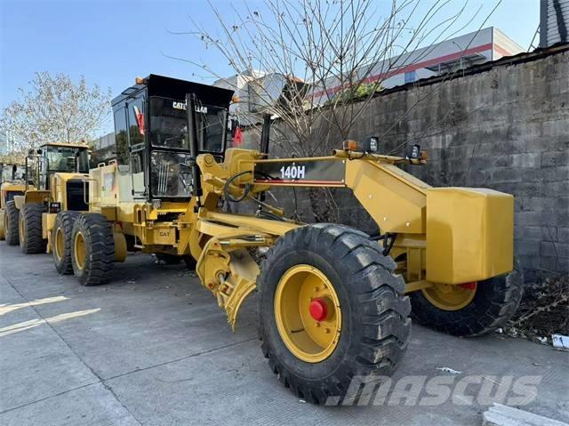 CAT 140 H Greideriai