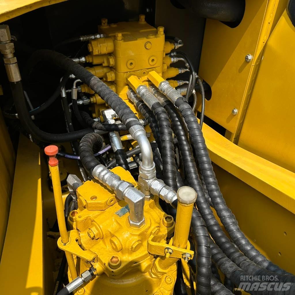 Komatsu 160 Vikšriniai ekskavatoriai