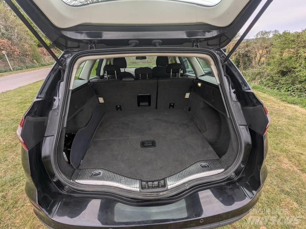 Ford Mondeo Lengvieji automobiliai
