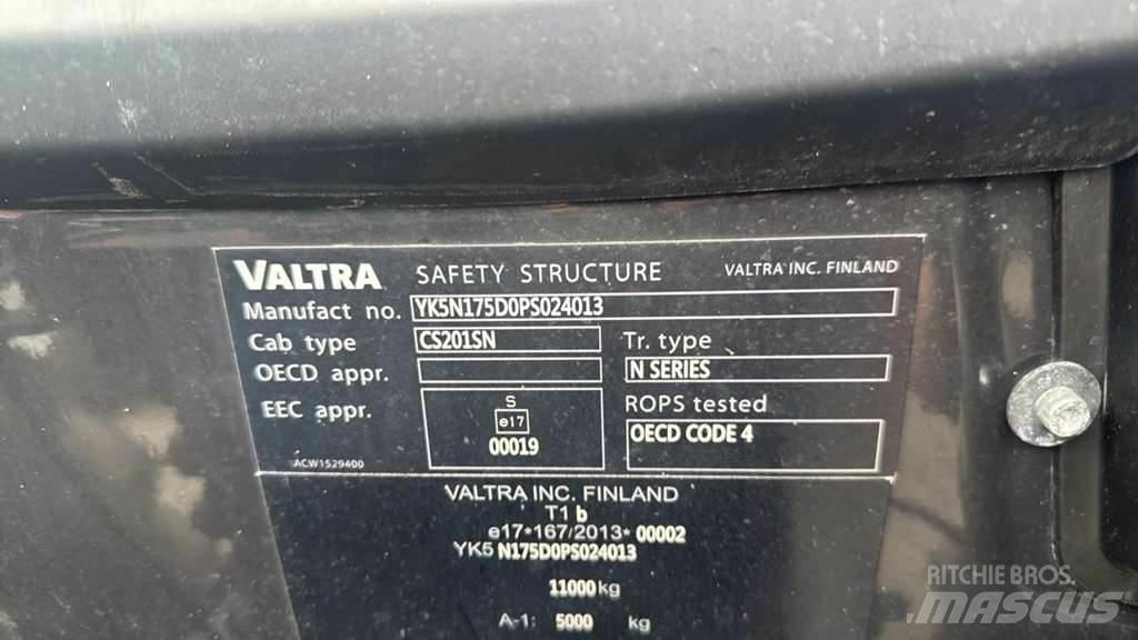 Valtra N175 Traktoriai