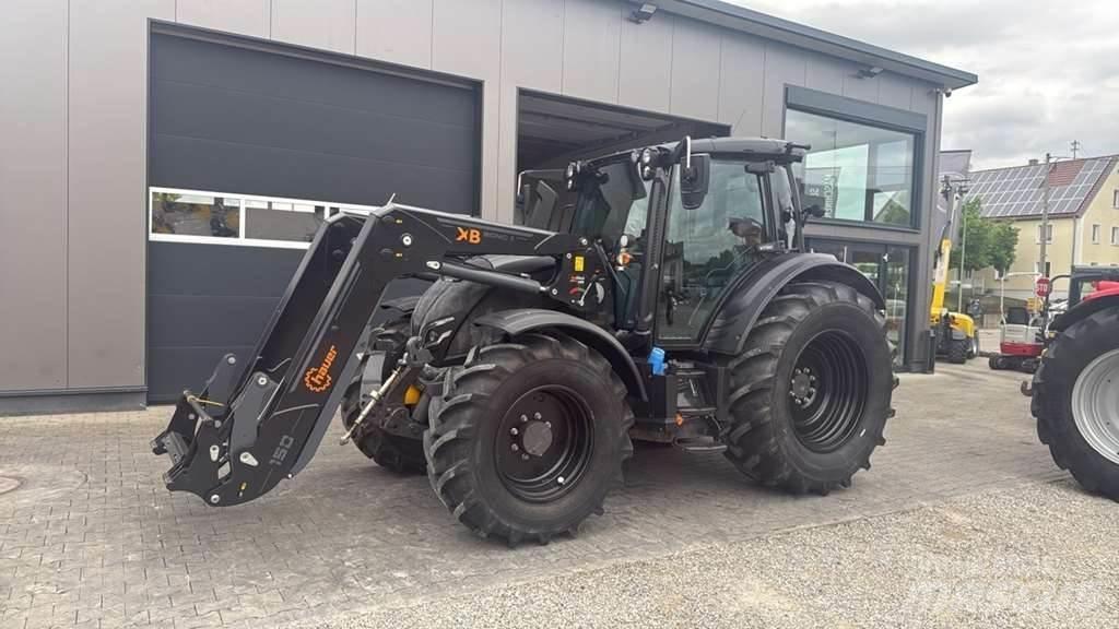 Valtra N175 Traktoriai