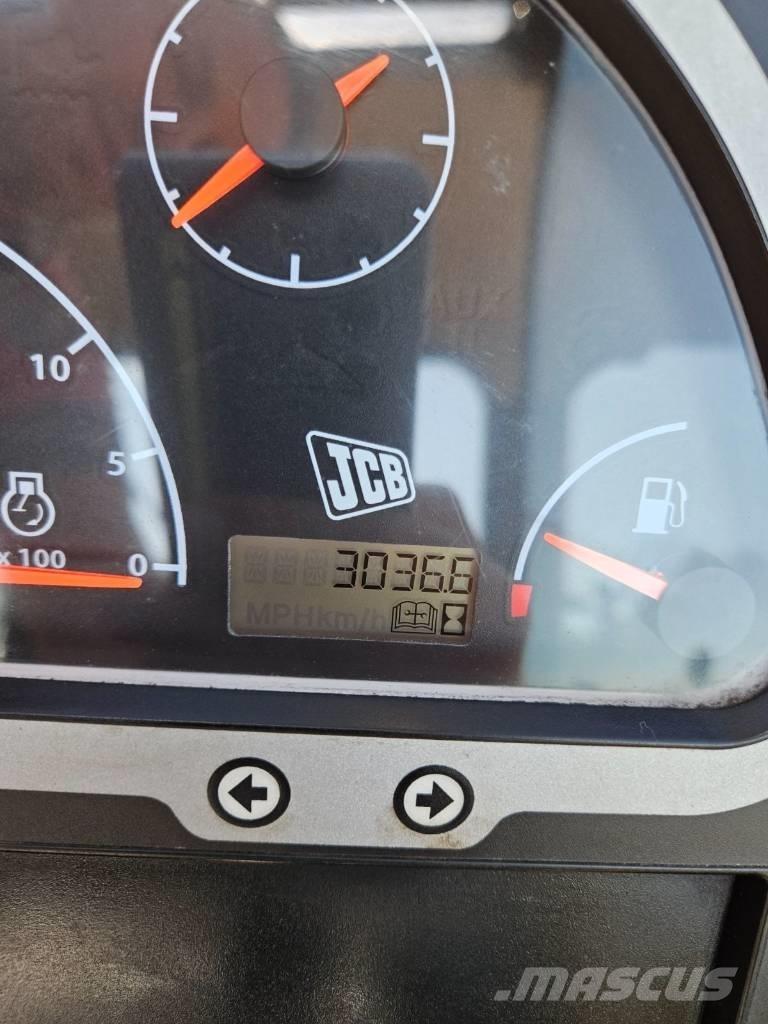 JCB 531-70 Teleskopiniai krautuvai žemės ūkiui