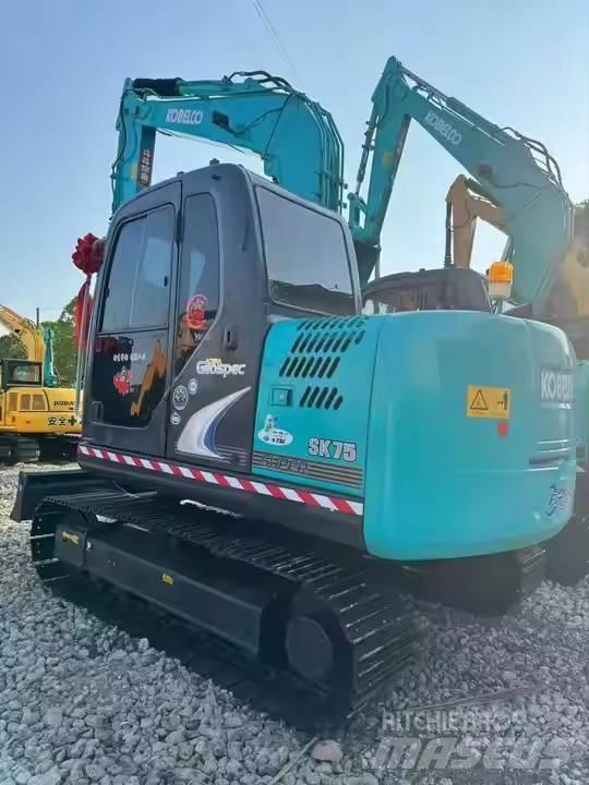 Kobelco SK 75 Vikšriniai ekskavatoriai
