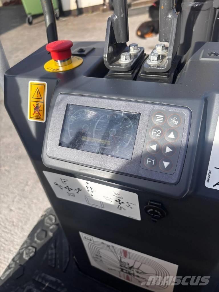 XCMG XE10E Mini ekskavatoriai < 7 t