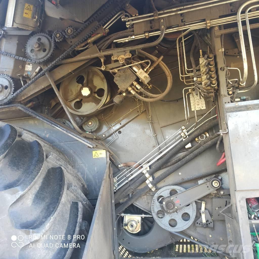 CLAAS Lexion 560 Derliaus nuėmimo kombainai