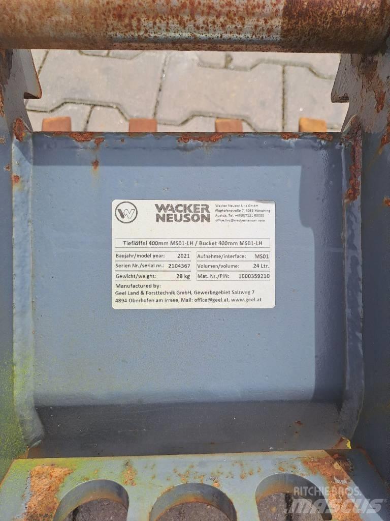Wacker Neuson 803 Vikšriniai ekskavatoriai