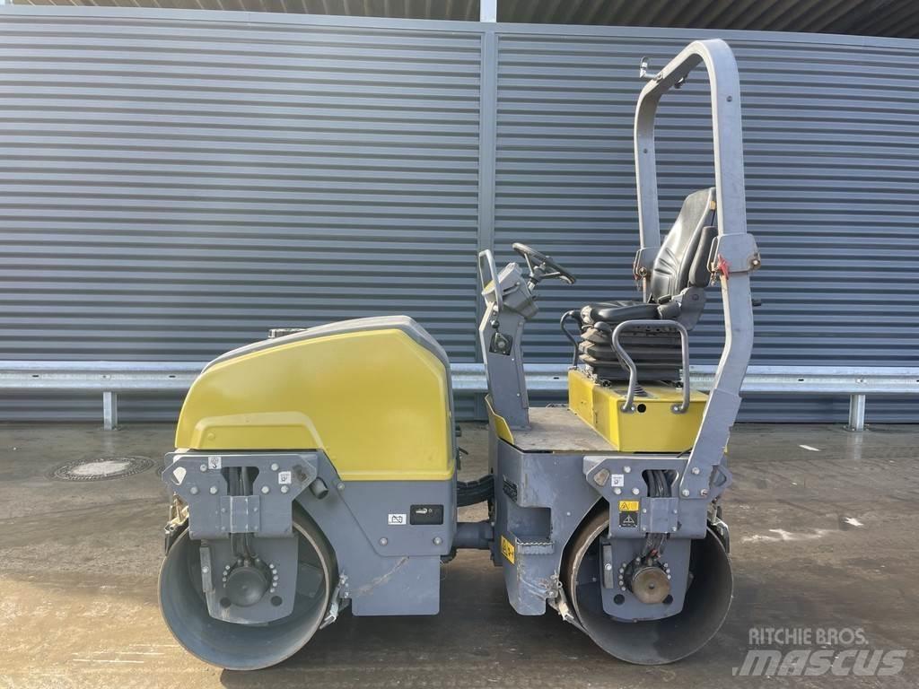 Dynapac CC1200 Porinių būgnų volai
