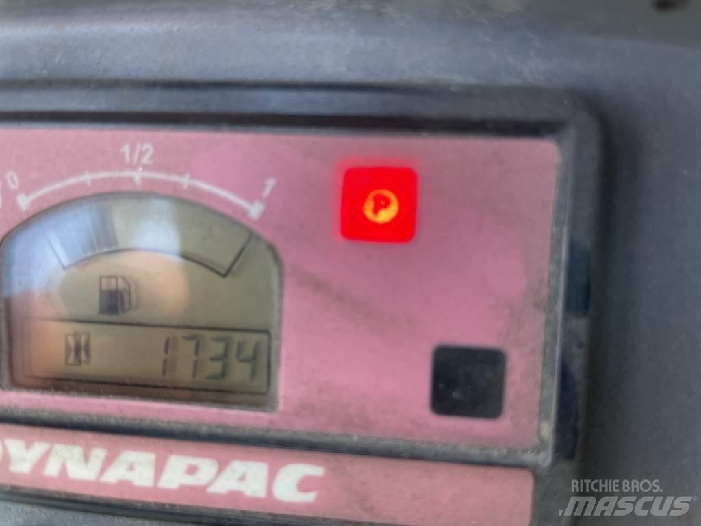Dynapac CC1200 Porinių būgnų volai