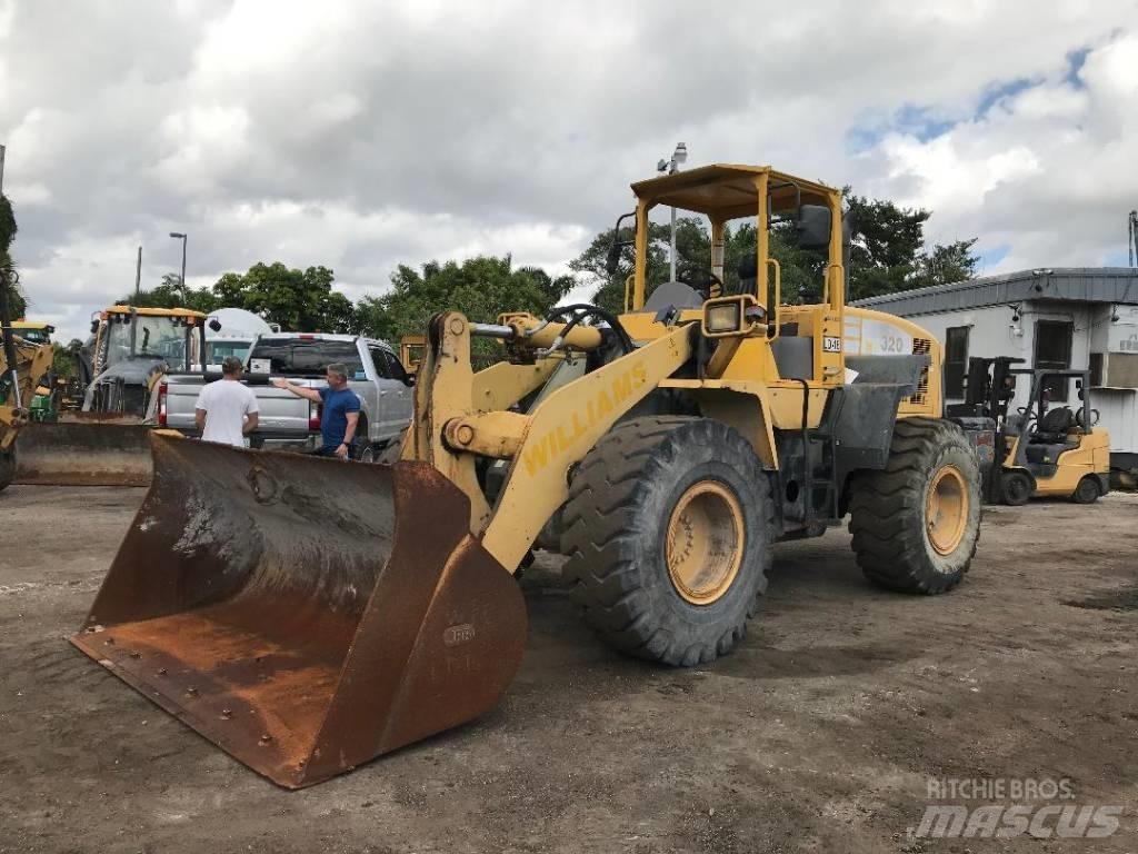 Komatsu WA320-5 Naudoti ratiniai krautuvai
