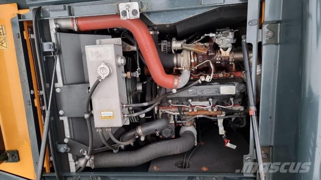 Hyundai HX 140 AL Vikšriniai ekskavatoriai