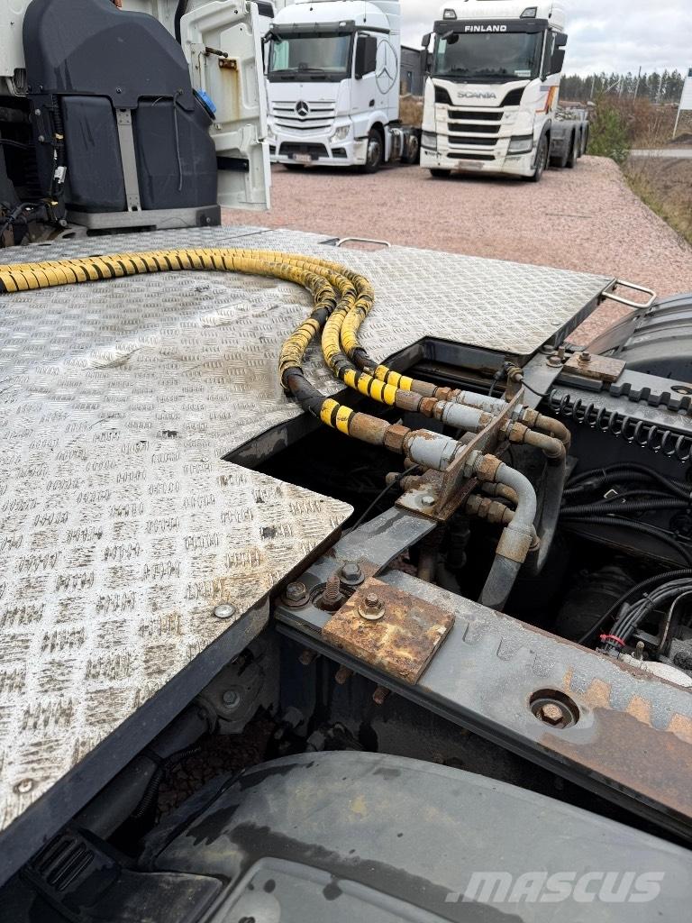 Volvo FH13 6x2 Naudoti vilkikai