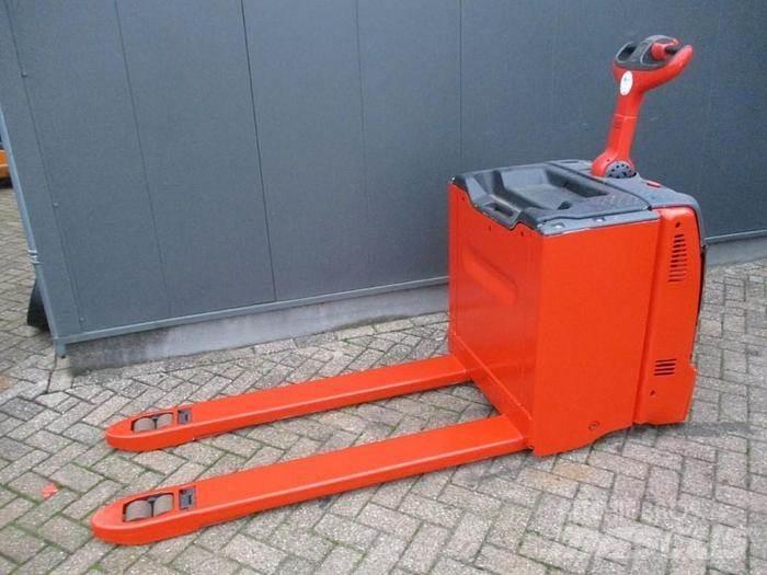 Linde T30 Mažų aukščių keltuvai