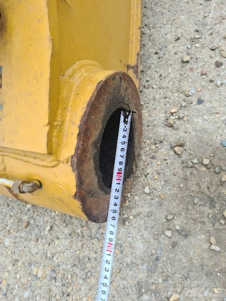 CAT 330 CL Tranšėjų kasimo technika