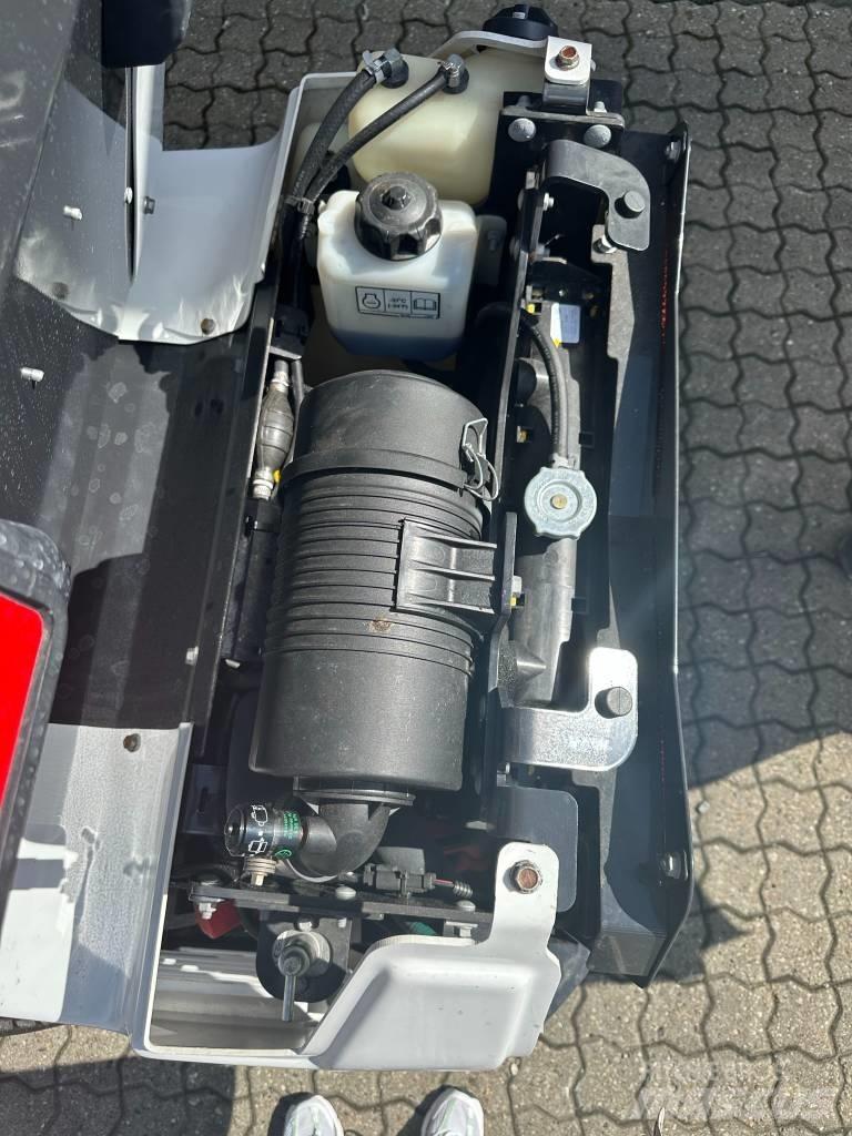 Bobcat L 23 Daugiafunkciniai pakrovėjai