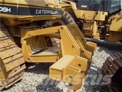 CAT D 5 H Vikšriniai buldozeriai