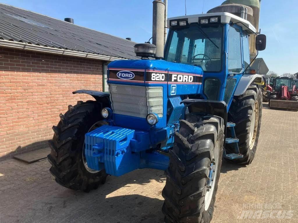 Ford 8210 gen 2 Traktoriai