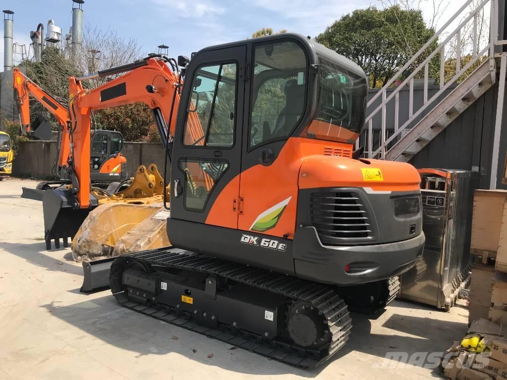 Doosan DX 60 Vikšriniai ekskavatoriai