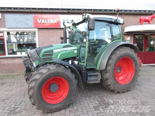 Fendt 211 Vario Traktoriai