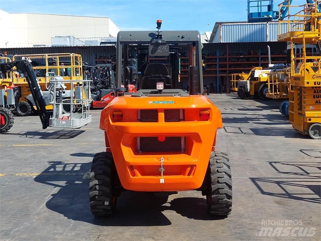 Ausa C201 Hx4 Visureigiai krautuvai