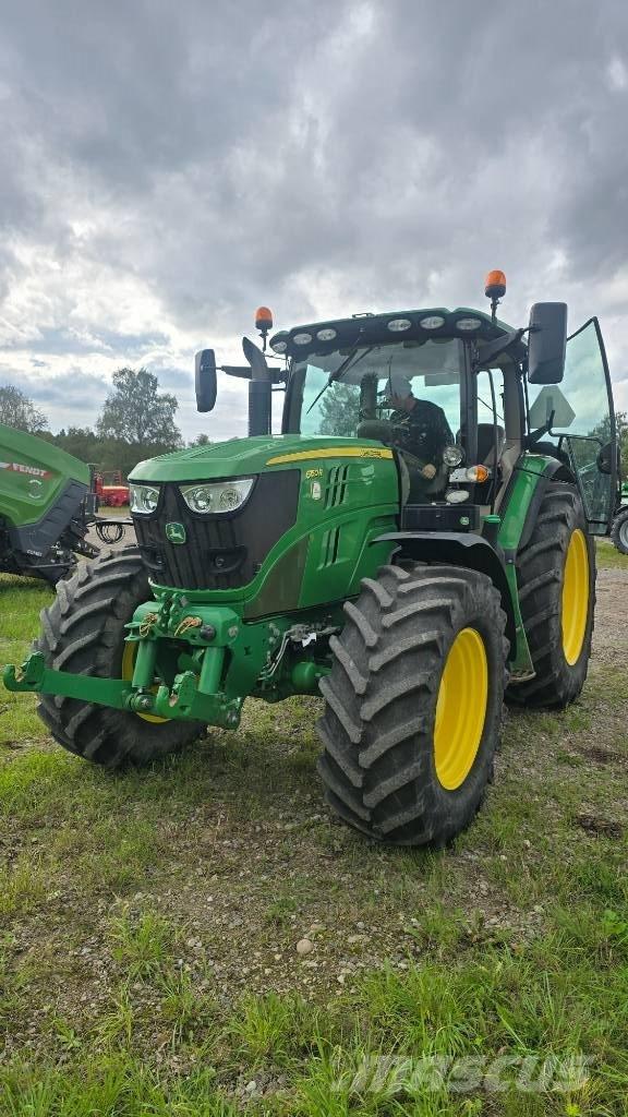 John Deere 6150 R Traktoriai