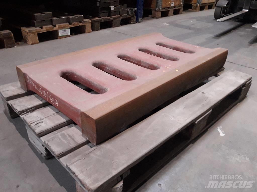 Pegson 1300x900 Trupintuvai