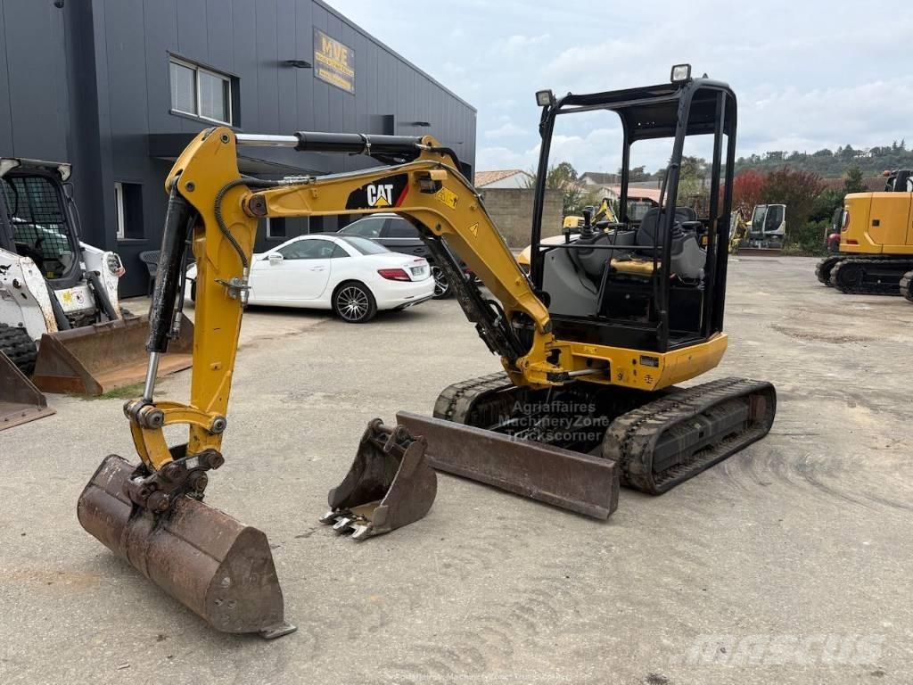 CAT 302.7 CR Mini ekskavatoriai < 7 t