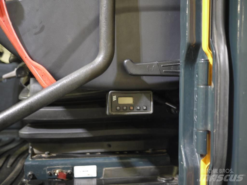 Hyundai HW 140 Ratiniai ekskavatoriai