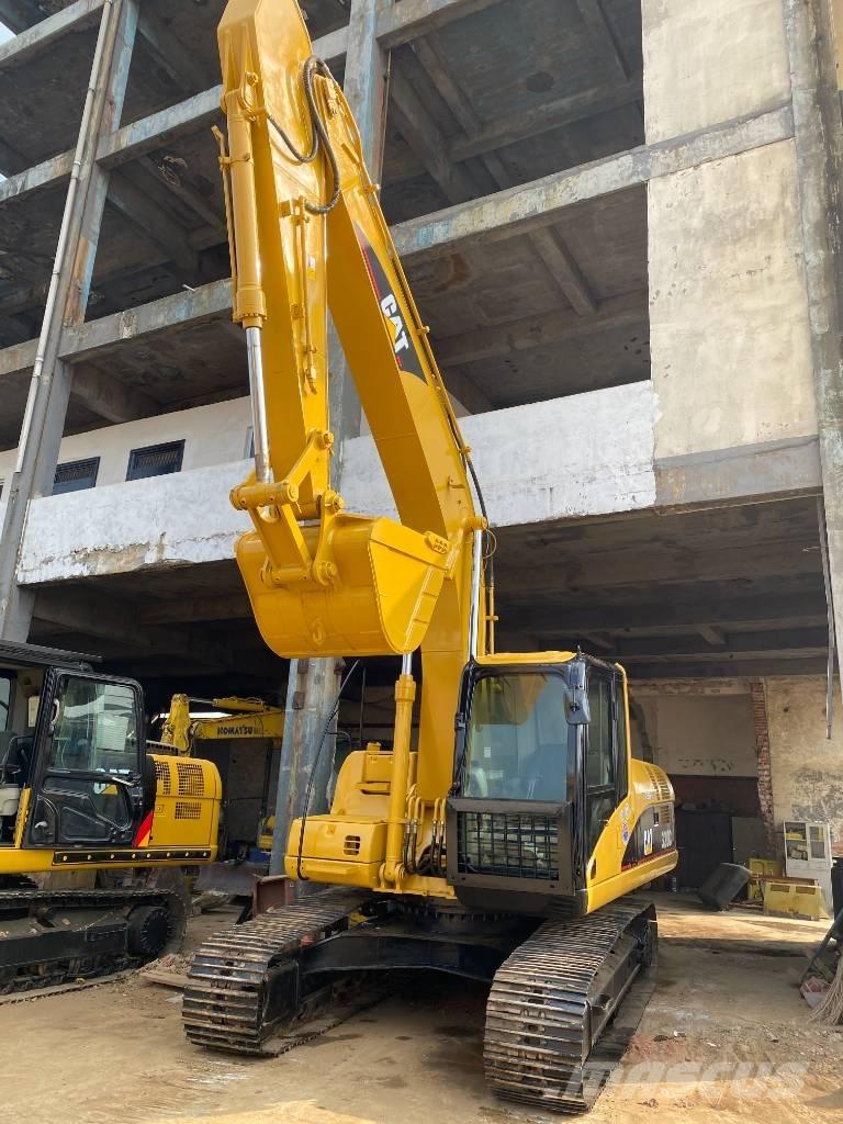 CAT 320 C Vikšriniai ekskavatoriai