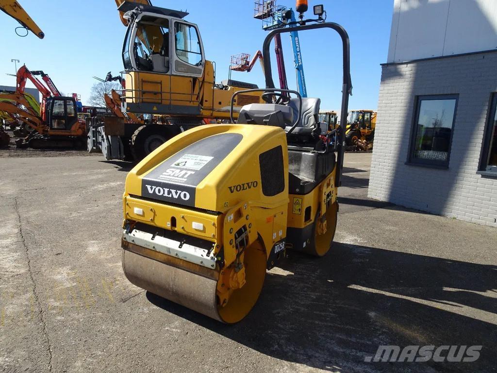 Volvo DD25P Porinių būgnų volai