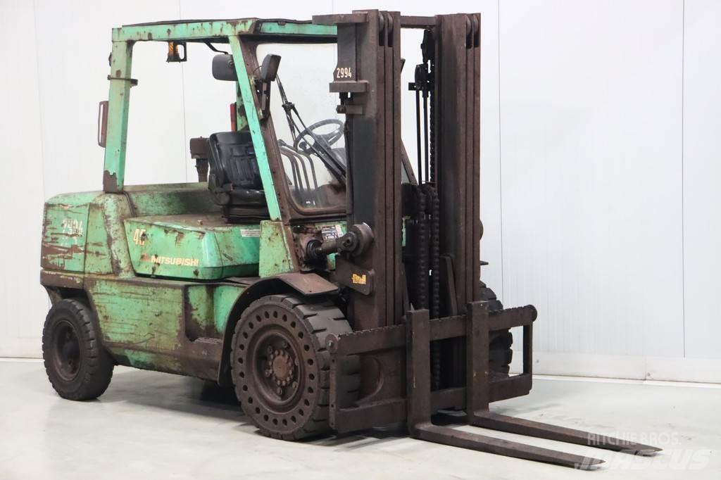 Mitsubishi FD45K2 Dyzeliniai krautuvai
