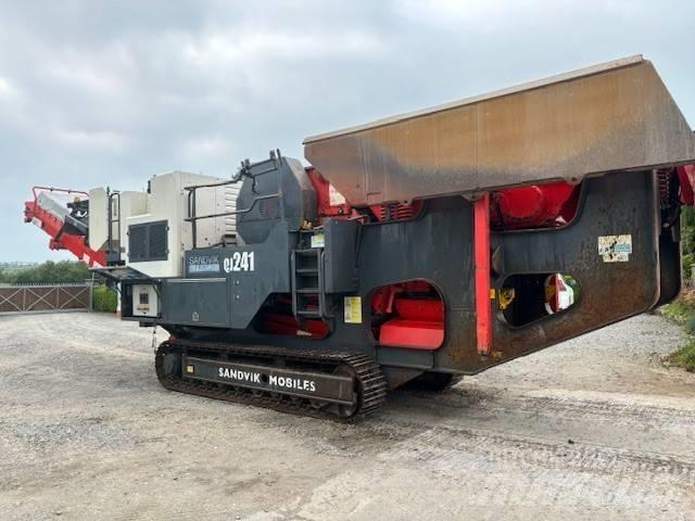 Sandvik QJ 241 Mobilūs smulkintuvai
